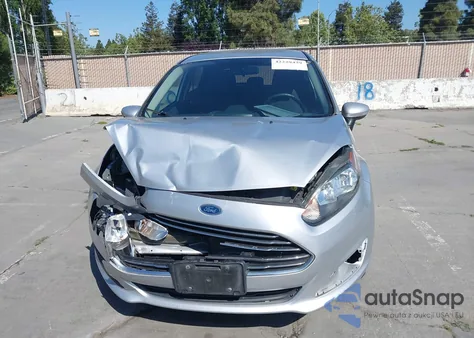 2014 Ford Fiesta Se z USA, uszkodzony, nr VIN 3FADP4EJ8EM121567